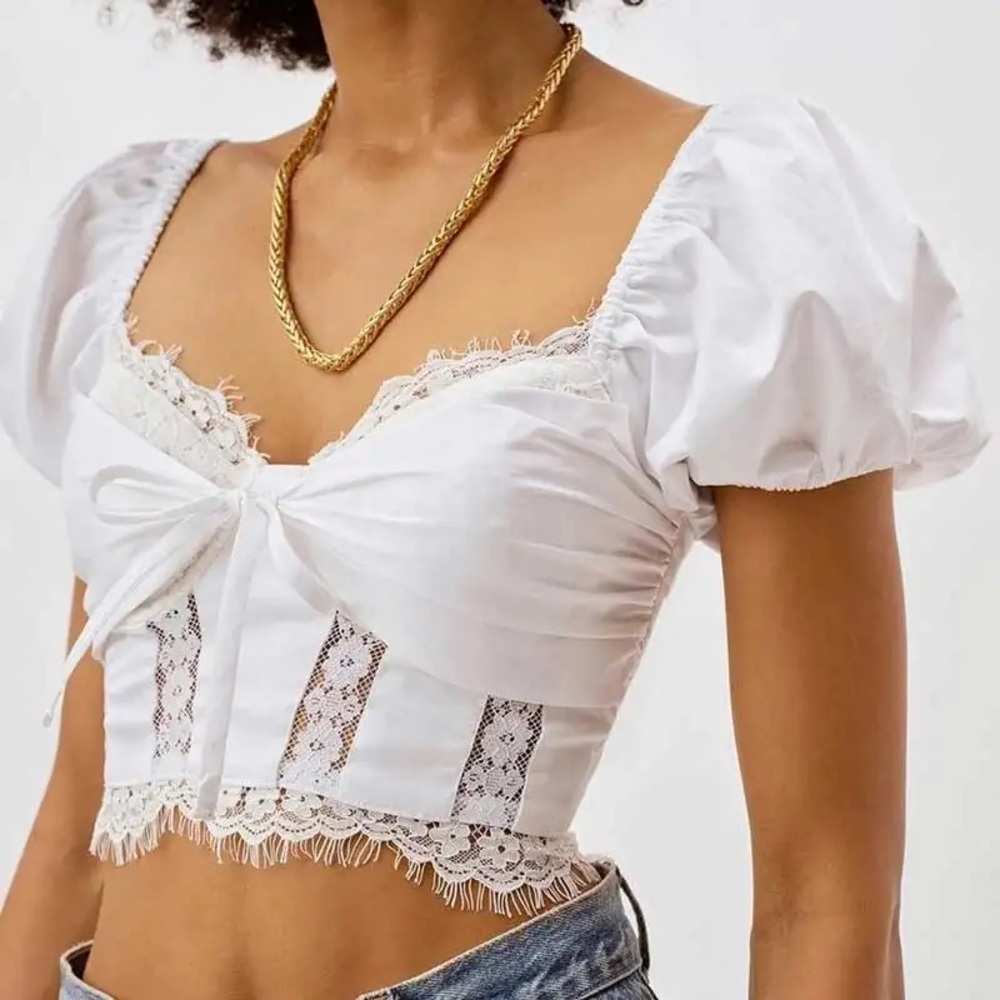For love and lemons Chantelle White Lace Trimmed Women's crop Top